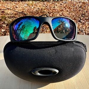 NEW with case Oakley sunglasses for men